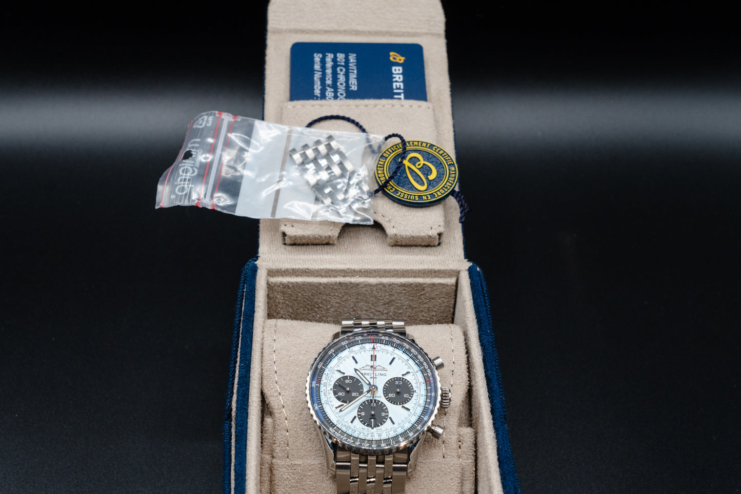 Breitling Navitimer B01 Chronograph 43 Zifferblatt Eisblau