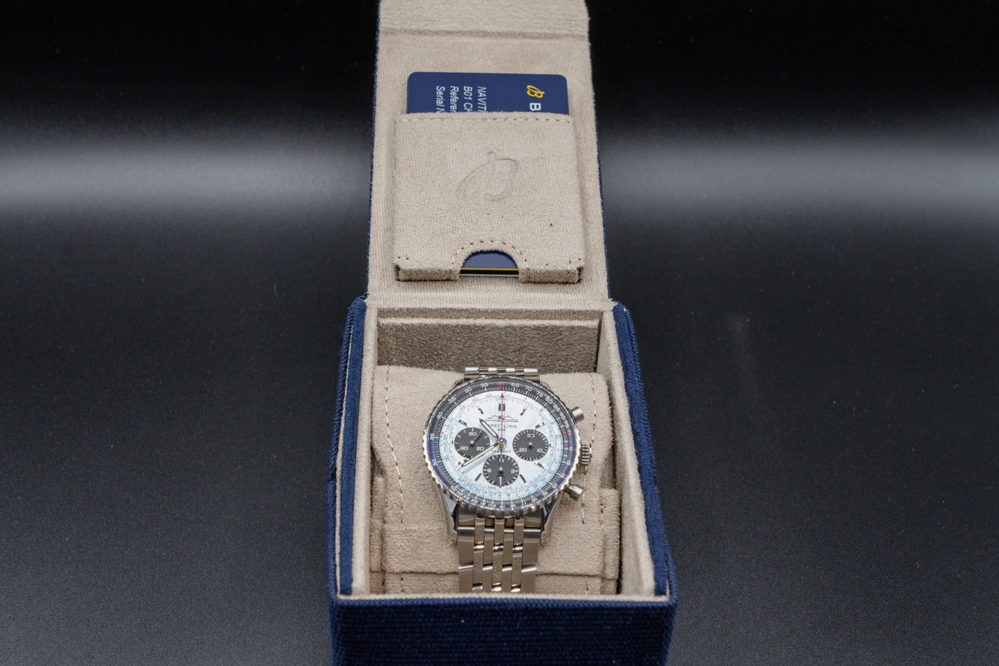 Breitling Navitimer B01 Chronograph 43 Zifferblatt Eisblau