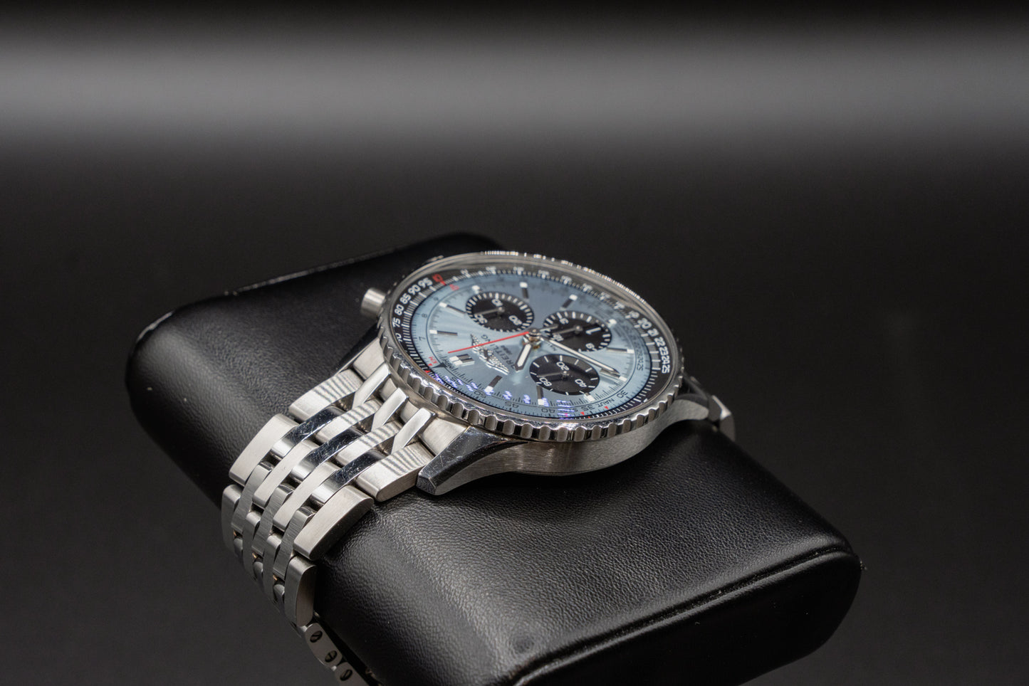 Breitling Navitimer B01 Chronograph 43 Zifferblatt Eisblau