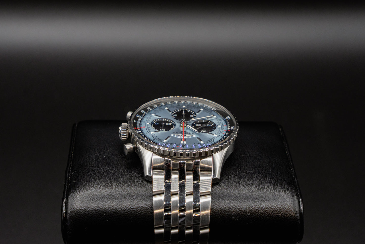 Breitling Navitimer B01 Chronograph 43 Zifferblatt Eisblau