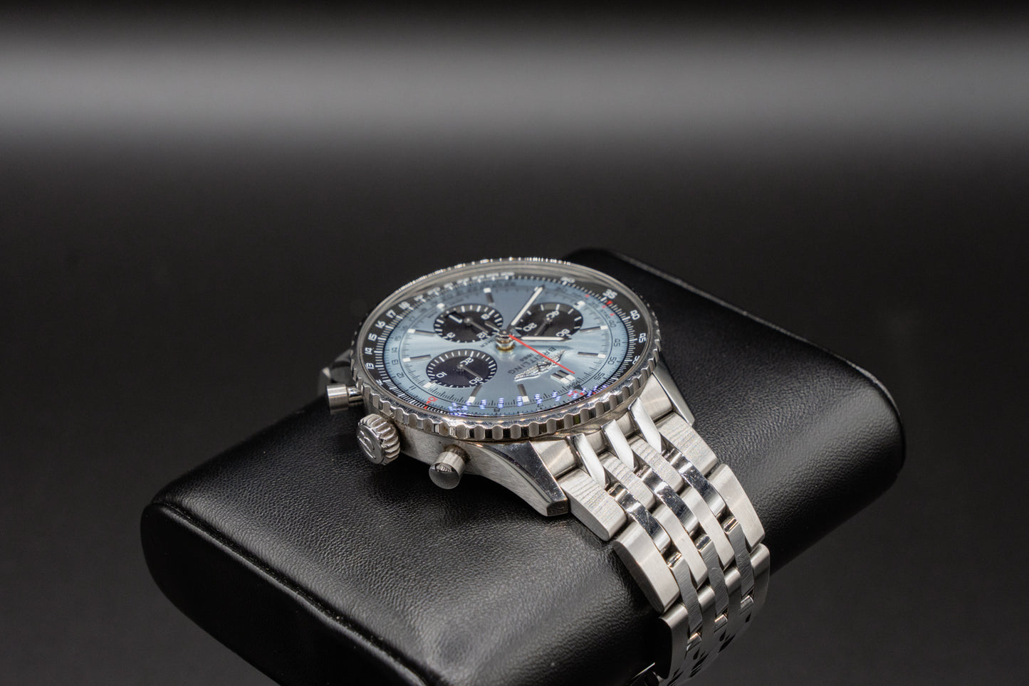 Breitling Navitimer B01 Chronograph 43 Zifferblatt Eisblau