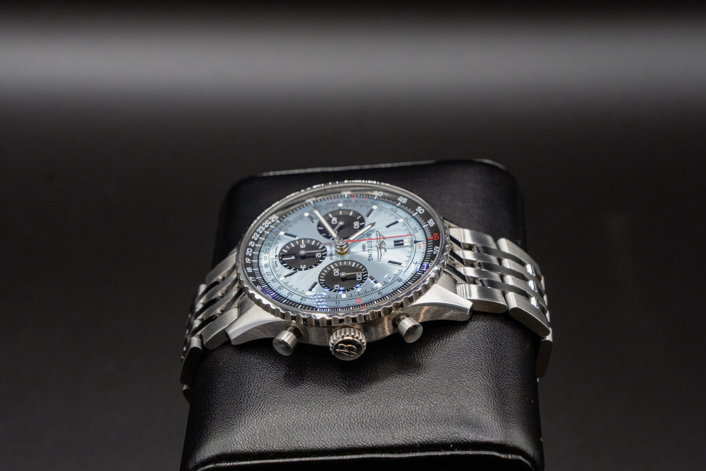 Breitling Navitimer B01 Chronograph 43 Zifferblatt Eisblau