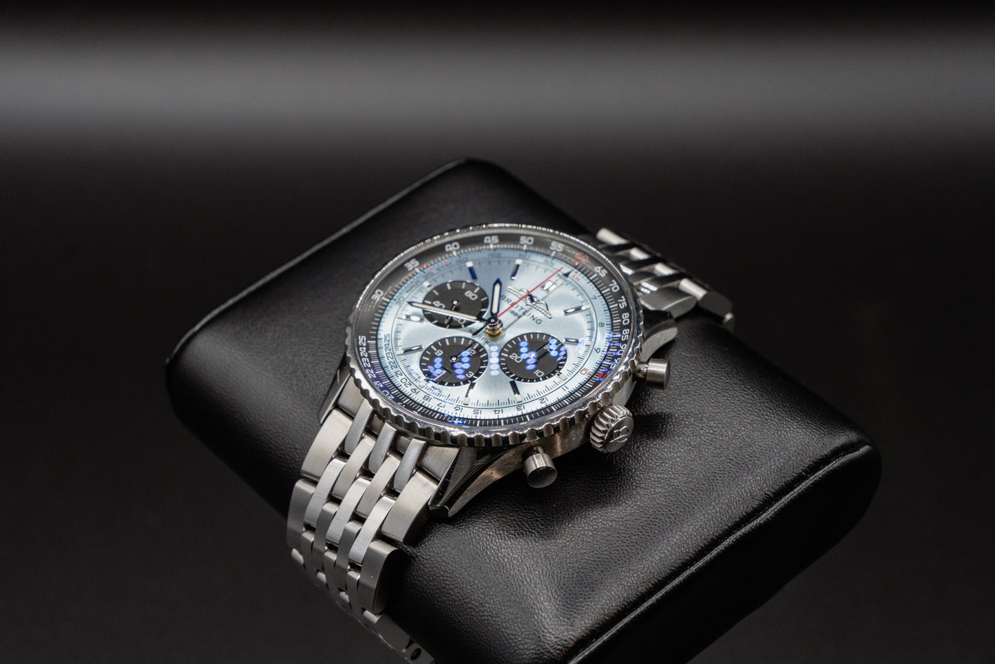 Breitling Navitimer B01 Chronograph 43 Zifferblatt Eisblau