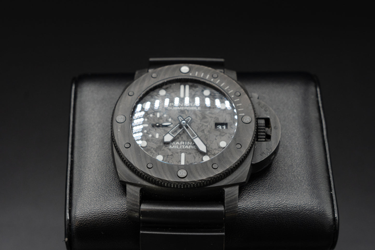 Panerai Submersible Marina Militare Carbotech  (PAM00979)