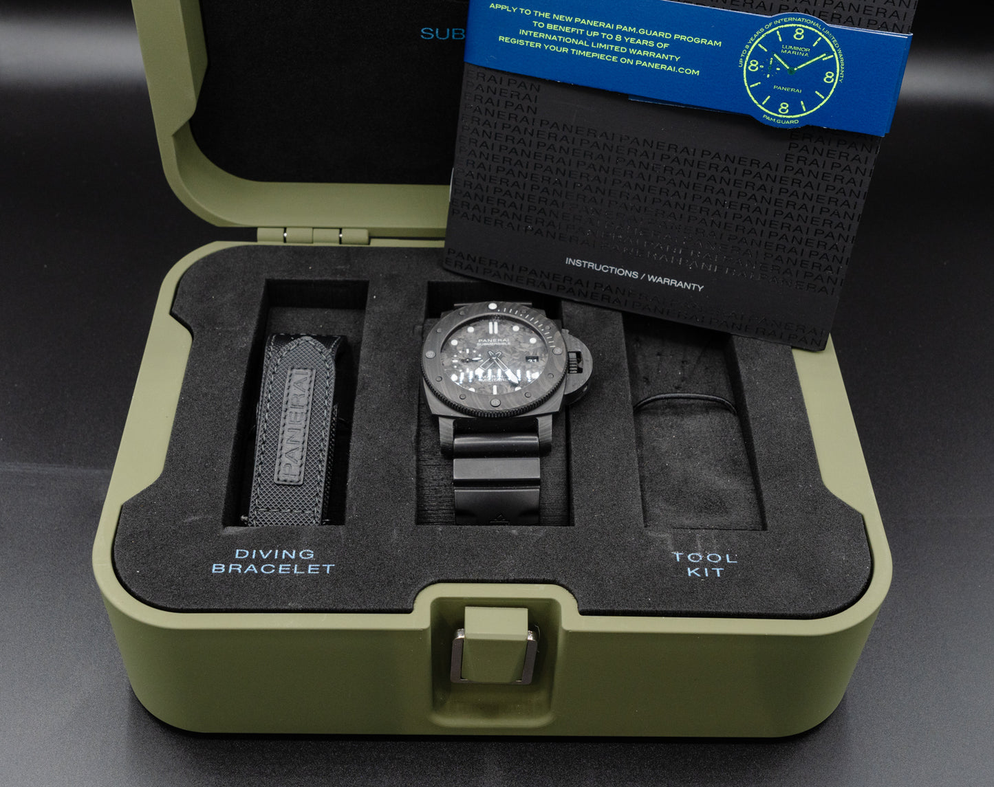 Panerai Submersible Marina Militare Carbotech  (PAM00979)