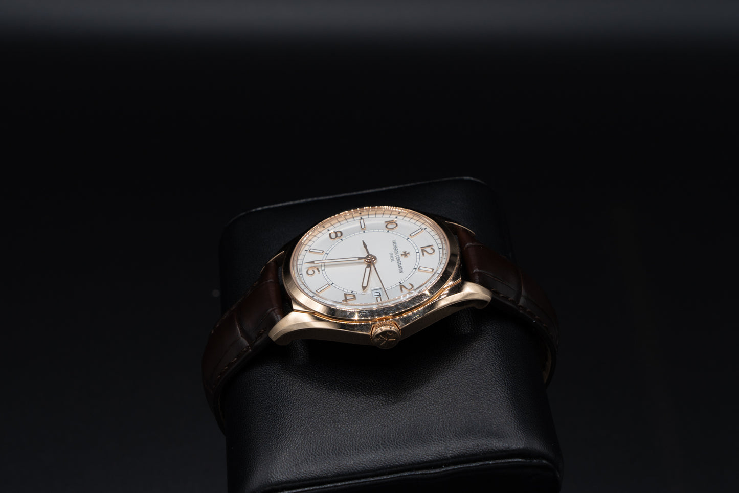 Vacheron Constantin FiftySix Ref. 4600E/000R-B441 Rosegold Zifferblatt silber